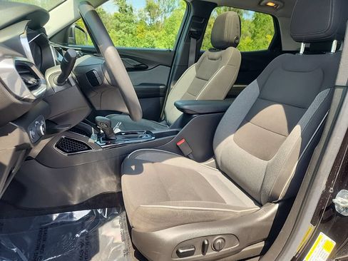 Used 2021 Chevrolet TrailBlazer LT w/ Sun and Liftgate Package FWD image 32
