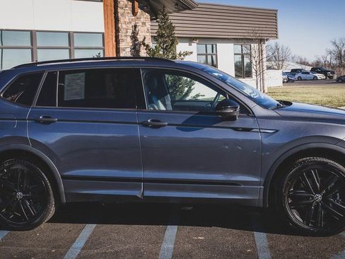 Used 2022 Volkswagen Tiguan SE R-Line image 26