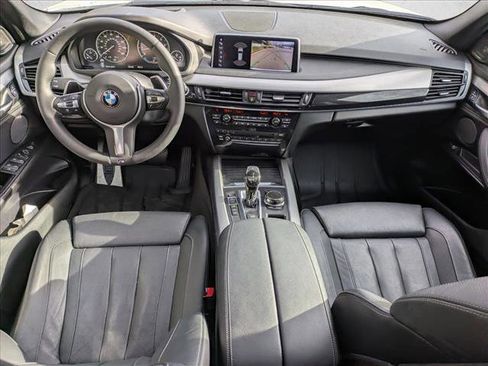 Used 2018 BMW X5 xDrive50i image 18