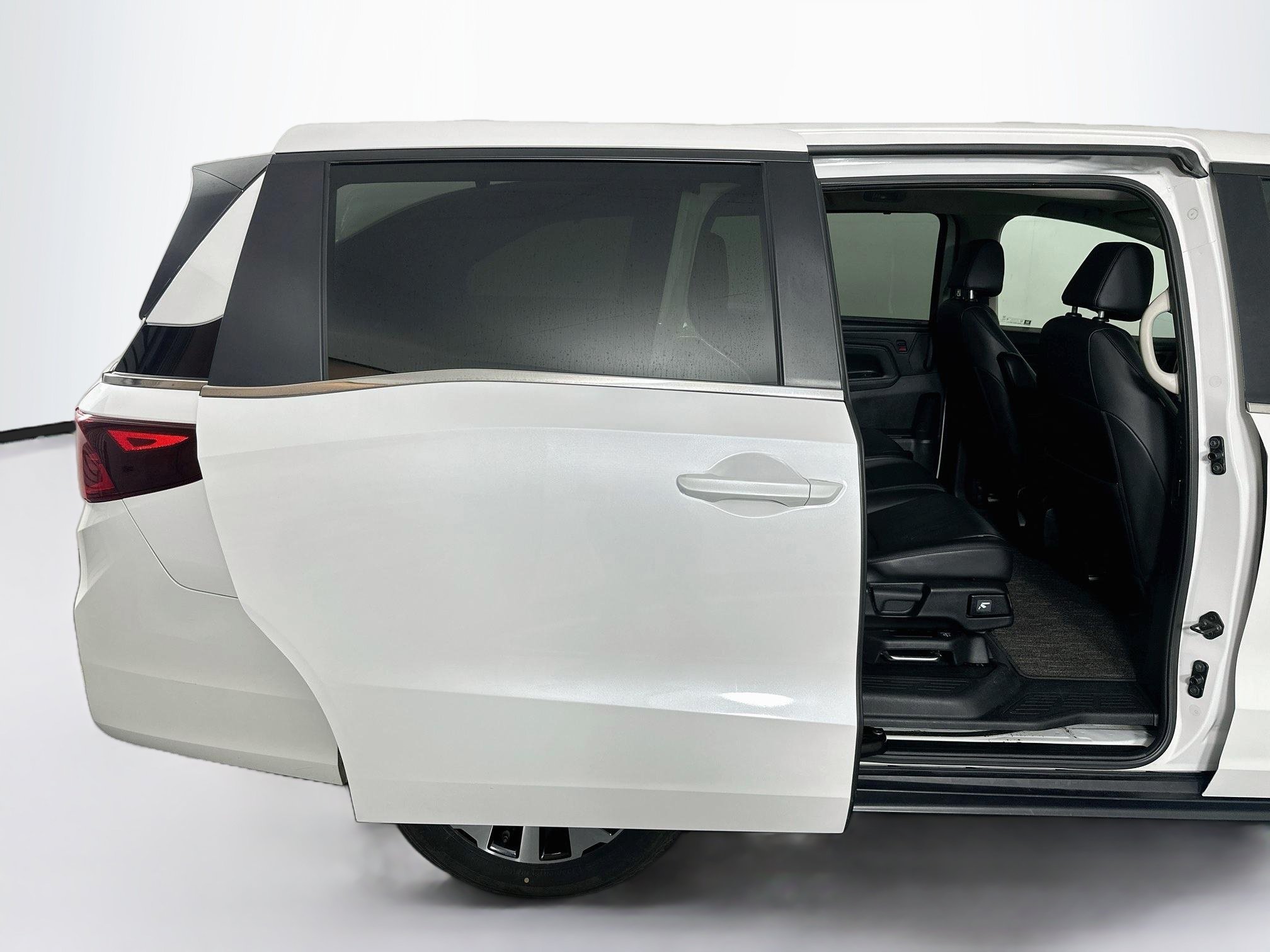 Used 2025 Honda Odyssey EX-L image 30