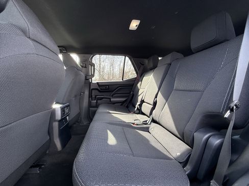 Used 2025 Toyota 4Runner 4WD image 27