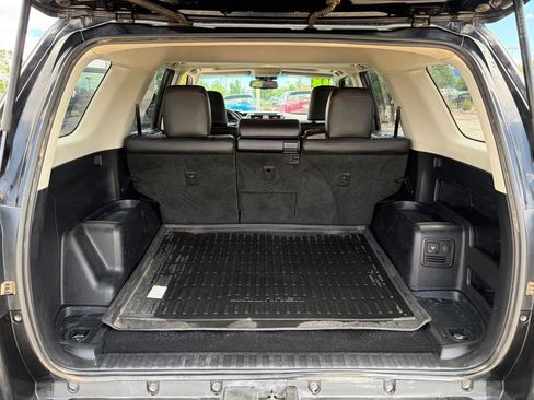 Used 2018 Toyota 4Runner TRD Off-Road Premium AWD/4WD image 22