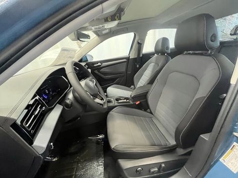 New 2026 Volkswagen Jetta SE image 10