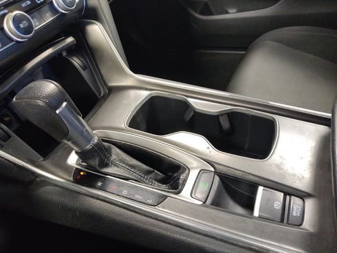 Used 2018 Honda Accord LX image 26