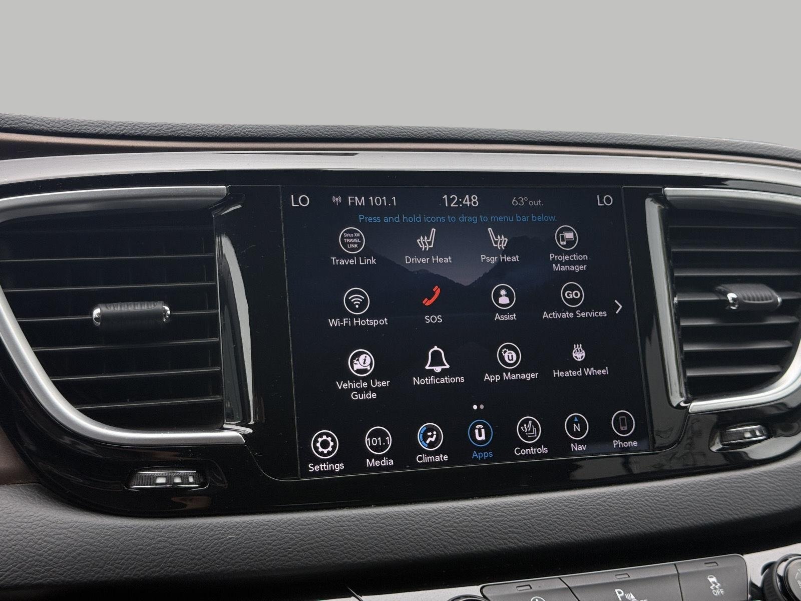 Used 2018 Chrysler Pacifica Touring-L Plus FWD image 38
