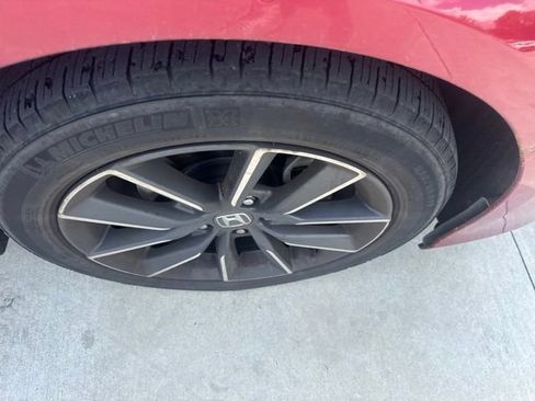 Used 2021 Honda Accord EX-L image 11