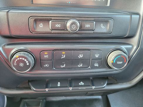 Used 2019 Chevrolet Silverado 2500 W/T AWD/4WD image 18