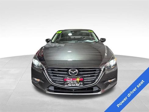 Used 2018 MAZDA MAZDA3 Touring FWD image 2