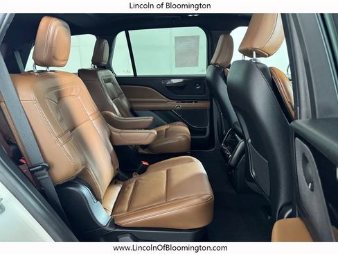 Used 2023 Lincoln Aviator Grand Touring w/ Elements Package Plus AWD/4WD image 14