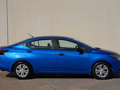 Used 2020 Nissan Versa S FWD image 47