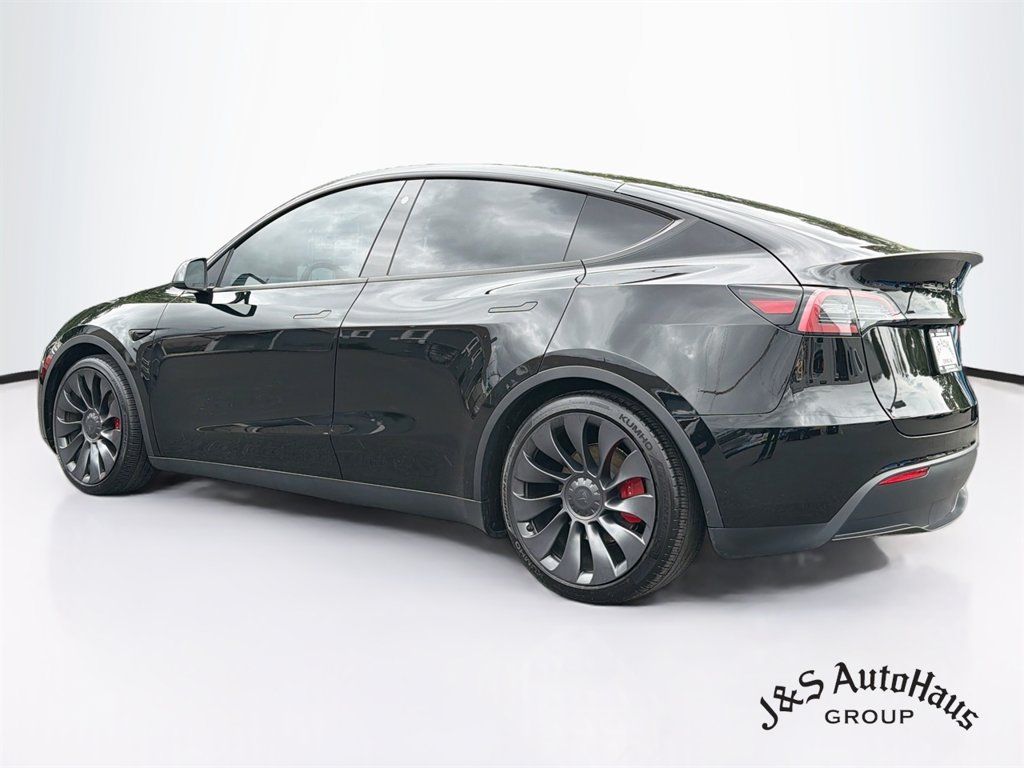 Used 2023 Tesla Model Y Performance AWD/4WD image 5