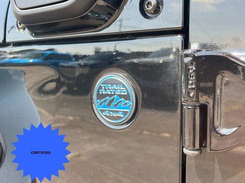 Used 2022 Jeep Wrangler Unlimited Sahara image 42