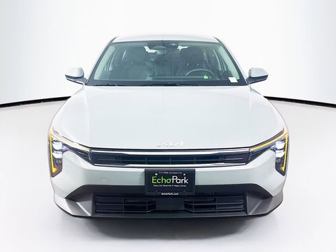 Used 2025 Kia K4 LXS image 2