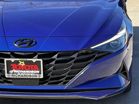 Used 2023 Hyundai Elantra SEL w/ Convenience Package image 8