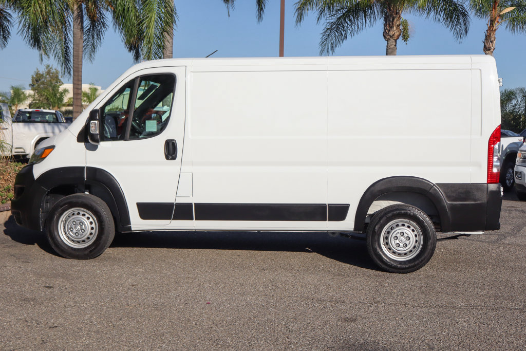 Used 2025 RAM ProMaster 2500 FWD image 5