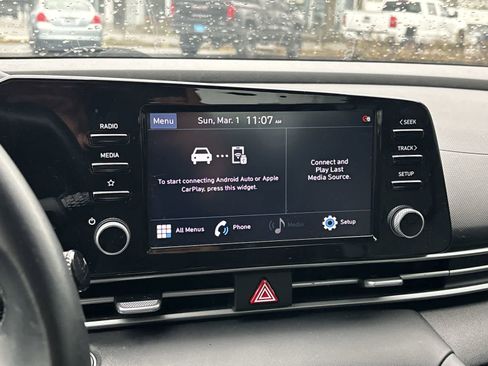 Used 2021 Hyundai Elantra SEL w/ Convenience Package image 11