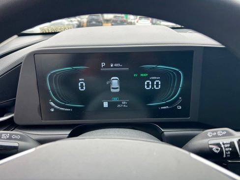 Certified 2025 Kia Niro LX FWD image 20