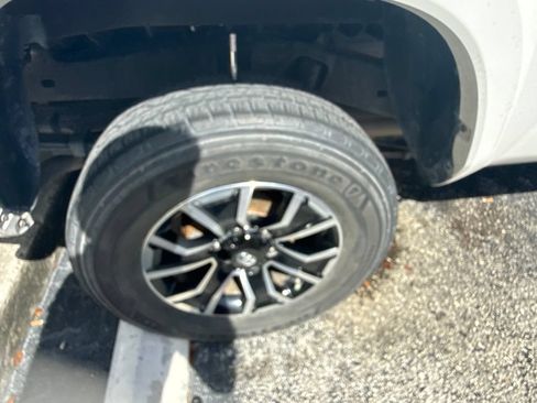 Used 2020 Toyota Tacoma TRD Sport RWD image 16