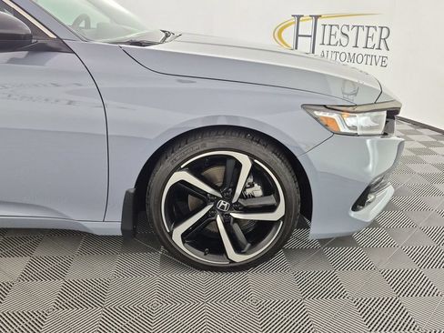 Used 2022 Honda Accord Sport image 11