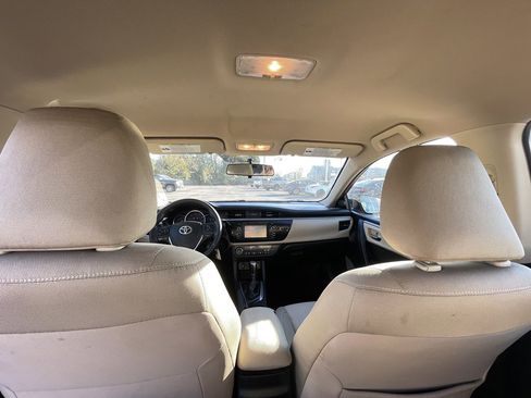 Used 2016 Toyota Corolla LE image 8