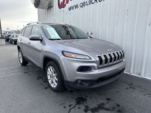 Used 2018 Jeep Cherokee Latitude image 25
