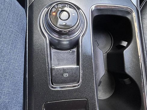 Used 2018 Ford Fusion SE FWD image 26