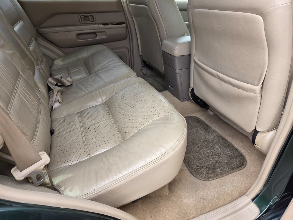 Used 2001 Nissan Pathfinder LE AWD/4WD image 37