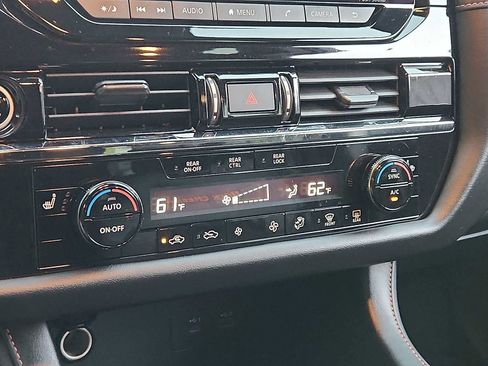 Used 2023 Nissan Pathfinder Rock Creek image 16