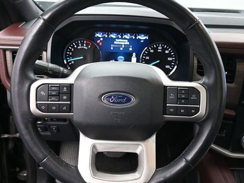 Used 2024 Ford Expedition Max Limited image 24