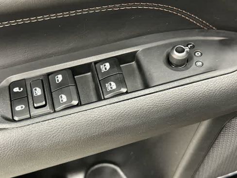 Used 2023 Jeep Compass Limited AWD/4WD image 20