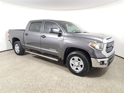 Used 2020 Toyota Tundra SR5 w/ SR5 Leather Package image 4