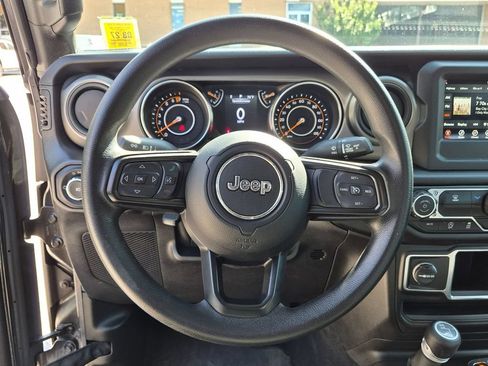 Used 2022 Jeep Wrangler Unlimited Sport AWD/4WD image 13