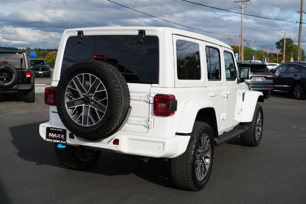 Used 2024 Jeep Wrangler High Altitude AWD/4WD image 9