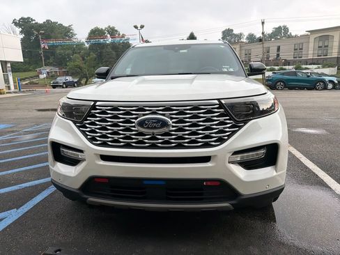 Used 2020 Ford Explorer Platinum w/ Premium Technology Package AWD/4WD image 2
