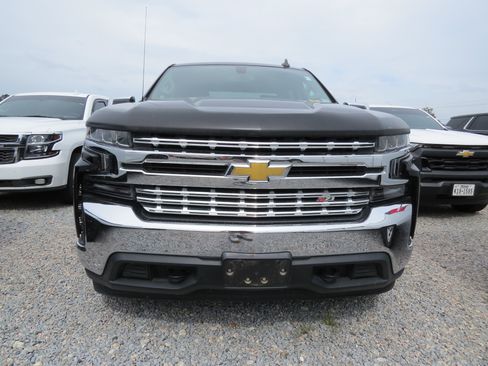 Used 2019 Chevrolet Silverado 1500 LT w/ All-Star Edition image 11