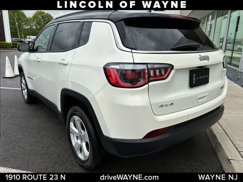 Used 2020 Jeep Compass Latitude w/ Popular Equipment Group AWD/4WD image 3