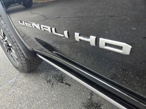New 2026 GMC Sierra 2500 Denali Ultimate AWD/4WD image 7