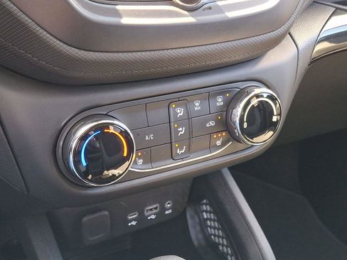 Used 2022 Chevrolet TrailBlazer LT w/ Driver Confidence Package image 15