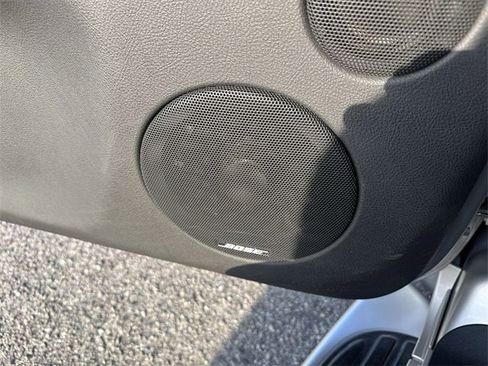 Used 2005 Chevrolet SSR w/ Preferred Equipment Group image 22