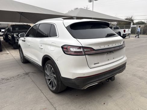 Used 2023 Lincoln Nautilus Reserve w/ Equipment Group 201A image 5