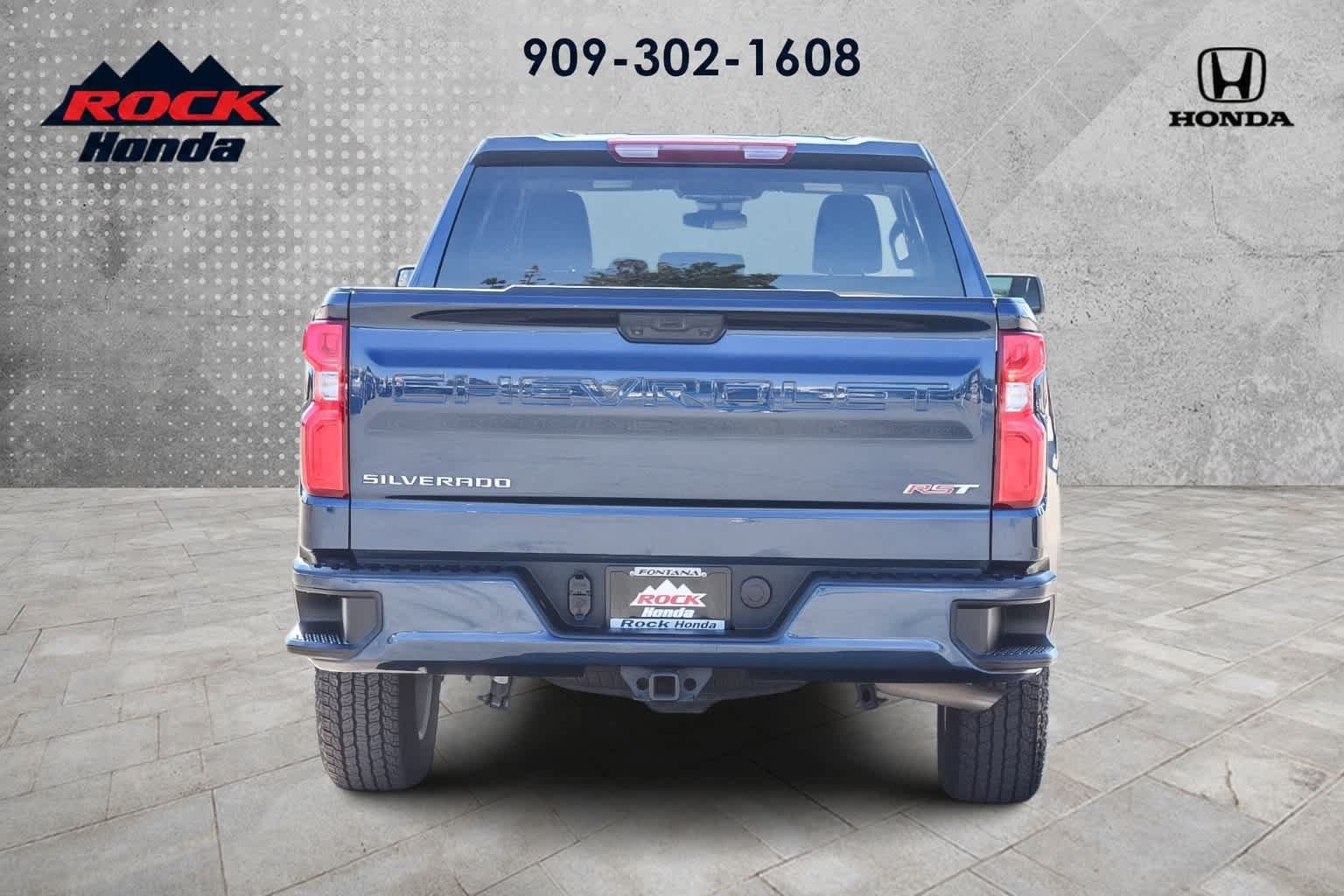 Used 2022 Chevrolet Silverado 1500 RST AWD/4WD image 5