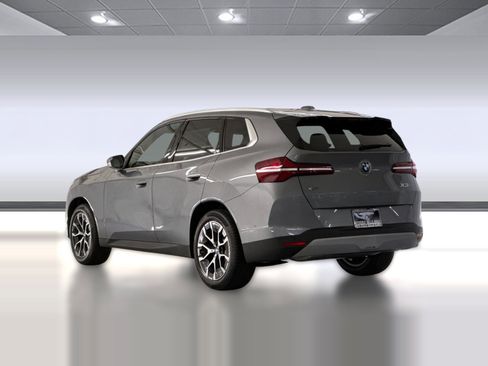 Used 2026 BMW X3 xDrive30 w/ Premium Package image 3