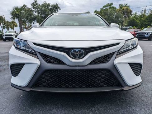 Used 2019 Toyota Camry SE FWD image 9