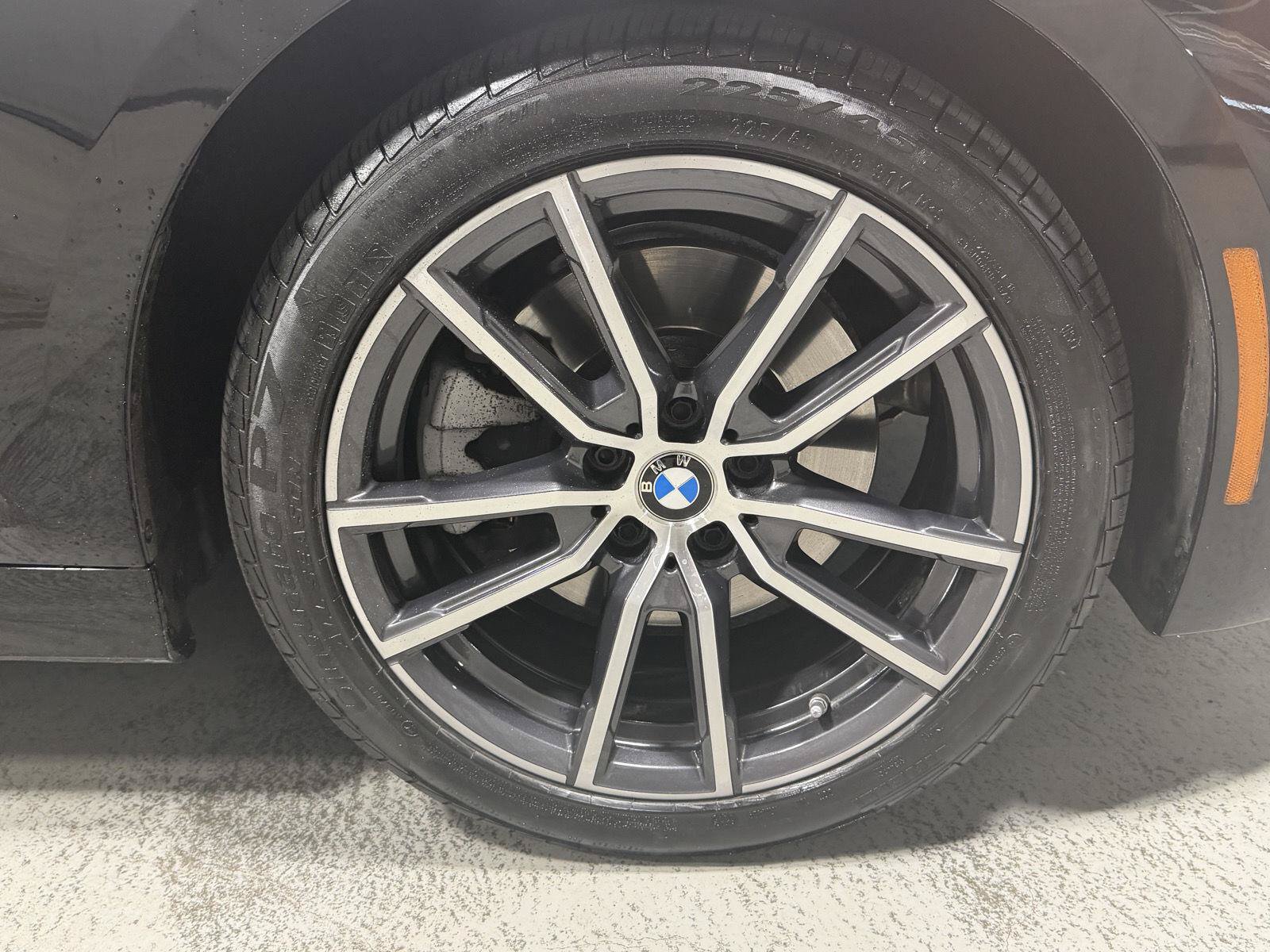 Used 2021 BMW 330i xDrive Sedan w/ Convenience Package AWD/4WD image 34