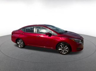 Used 2025 Nissan Versa SV video 2