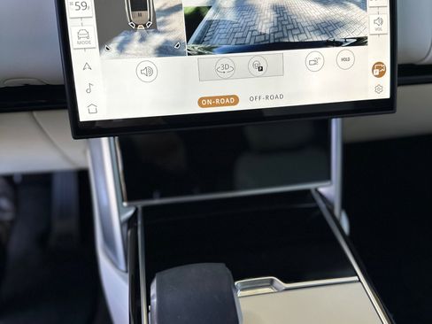 Used 2024 Land Rover Range Rover Autobiography image 34