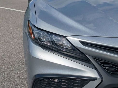 Used 2024 Toyota Camry SE FWD image 9
