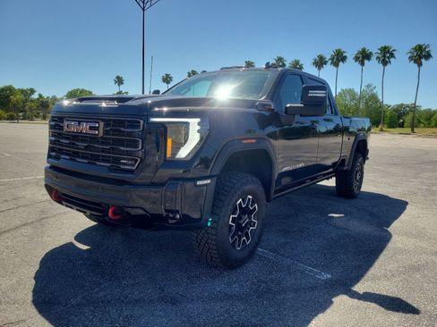 New 2026 GMC Sierra 2500 AT4X AWD/4WD image 2