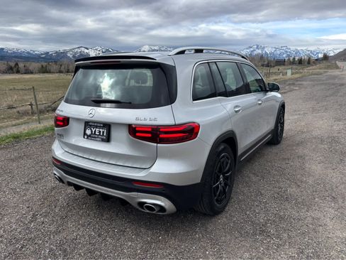 Used 2024 Mercedes-Benz GLB 35 AMG 4MATIC image 12