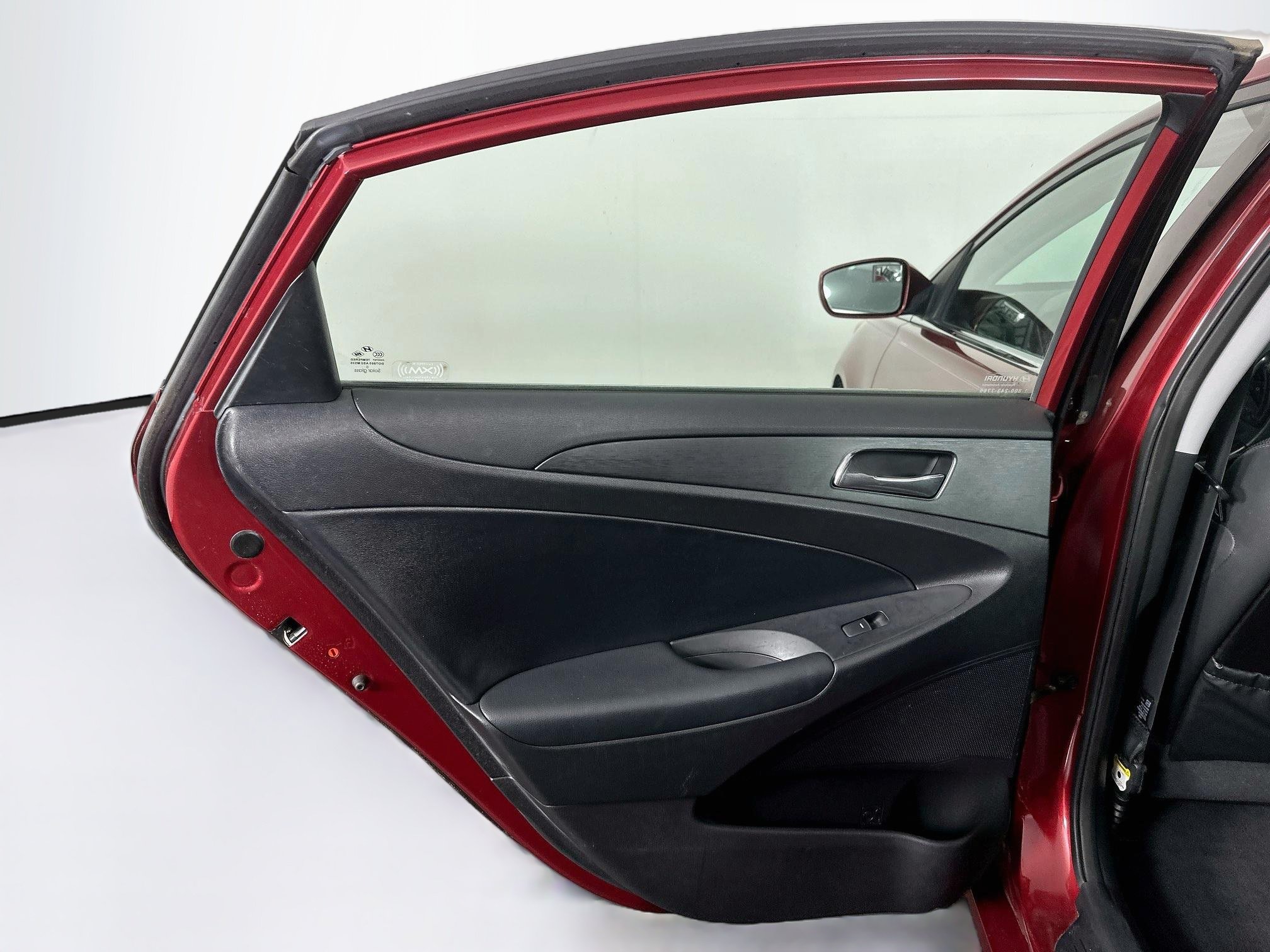 Used 2011 Hyundai Sonata SE FWD image 23